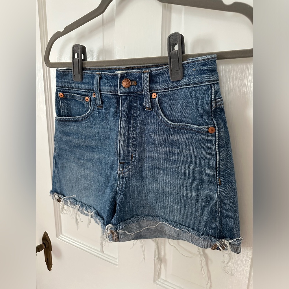 Madewell | High-Rise Denim Short | Size: 25